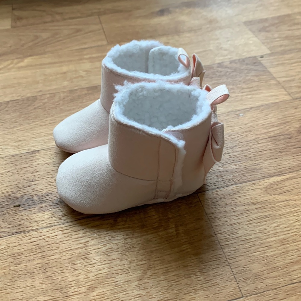 NWOT Gerber booties
